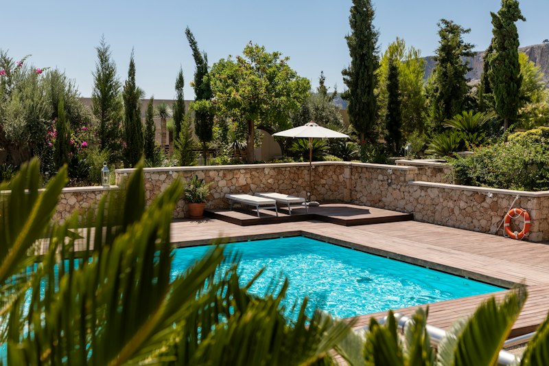 Quartz pool finish blue